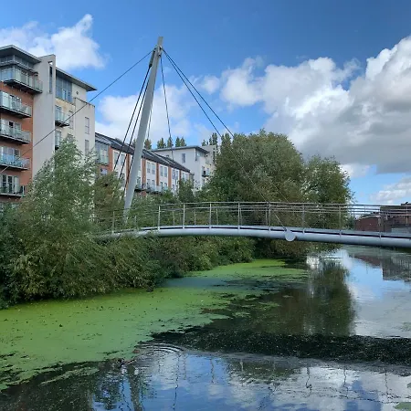 Riverside Close To Centre Apartamento York