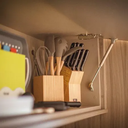 Riverside Close To Centre *