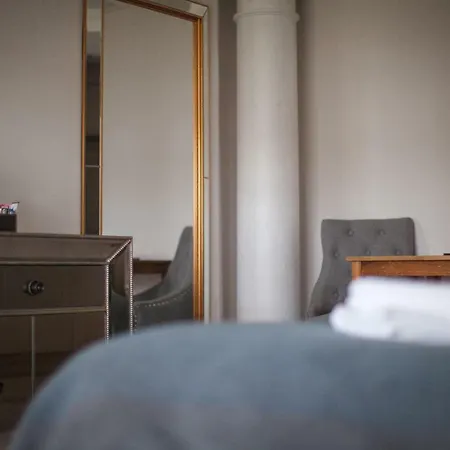 Apartment Riverside Close To Centre York