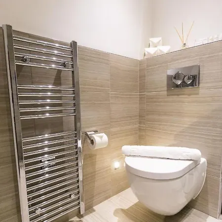 Apartment Riverside Close To Centre *