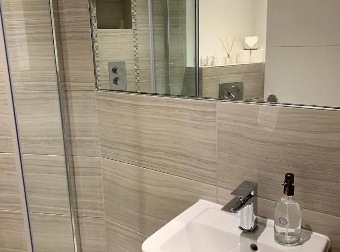 Appartement Riverside Close To Centre